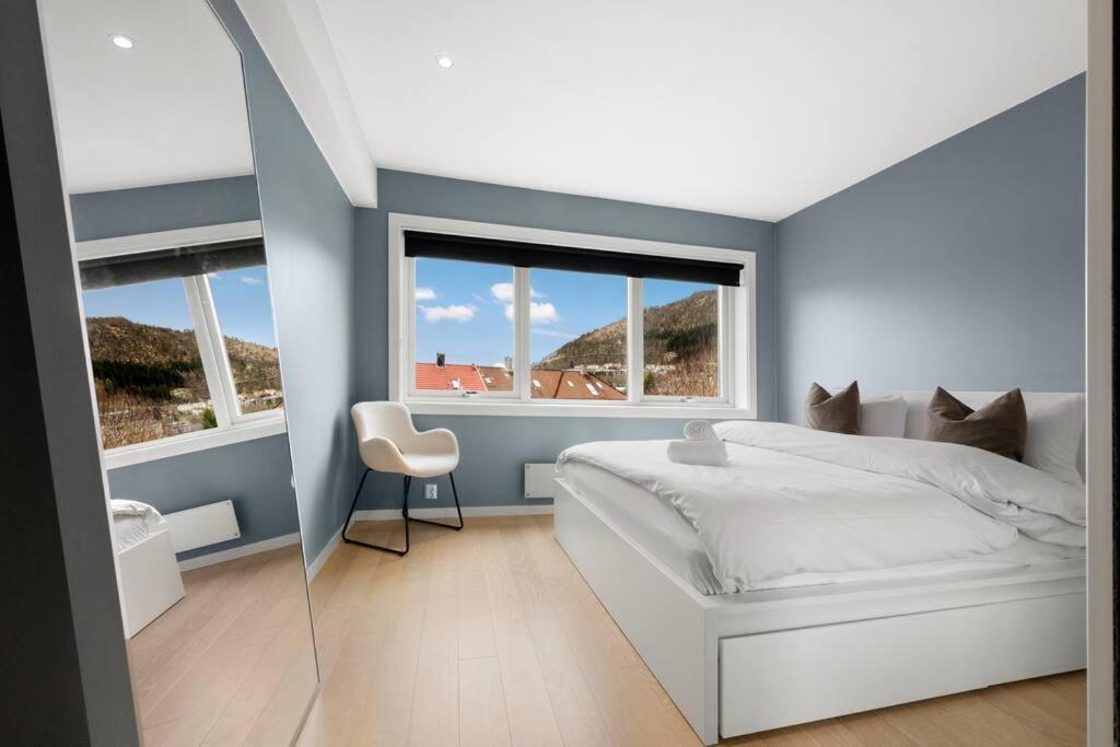 Scandinavian Style Apartement! Balcony And Stunning Views! Leilighet *